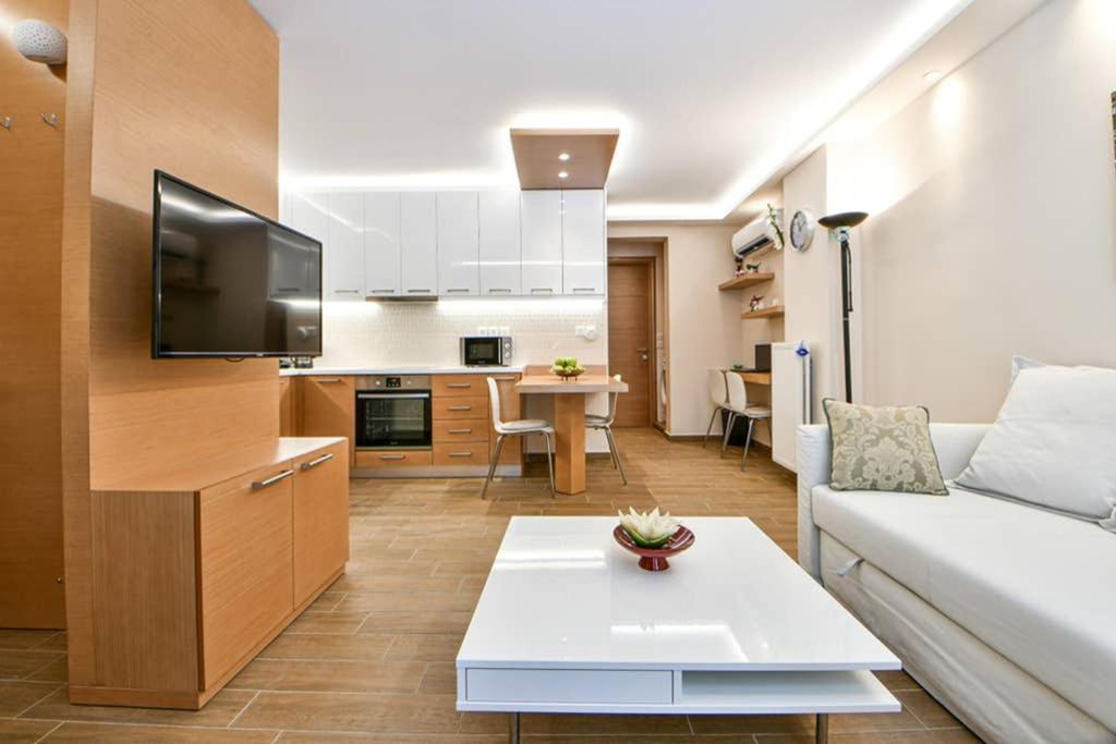 Modern Hospitality, With Private Garden, Athens Apartment ภายนอก รูปภาพ