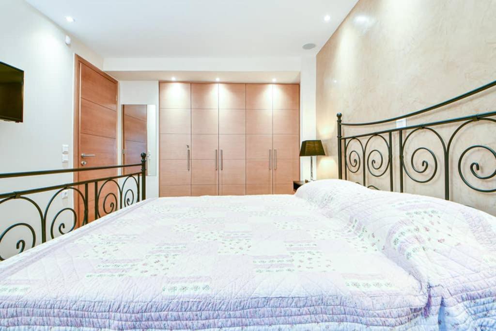 Modern Hospitality, With Private Garden, Athens Apartment ภายนอก รูปภาพ